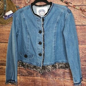 "OKD"☆ UPCYCLED DELICATELY FEMININE DENIM & LACE LIGHTWEIGHT JEAN JACKET M-LG